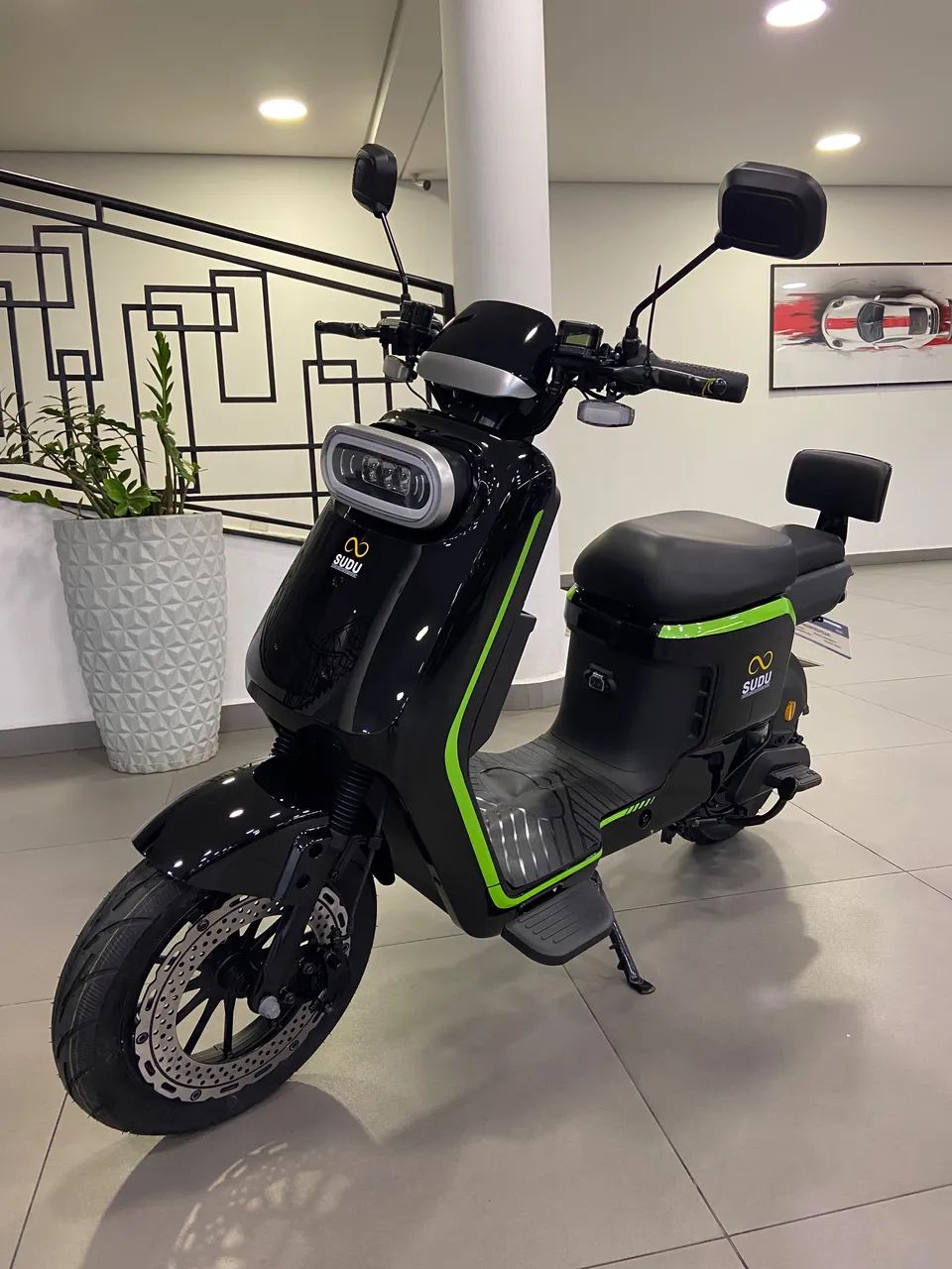 Scooter eletrica A4 sudu 
