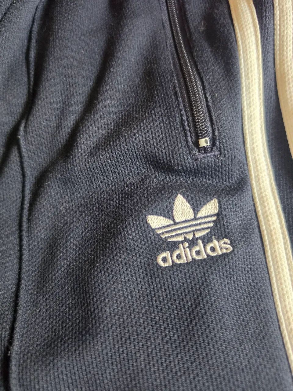 Calça moletom azul marinho  adidas M - Foto 2