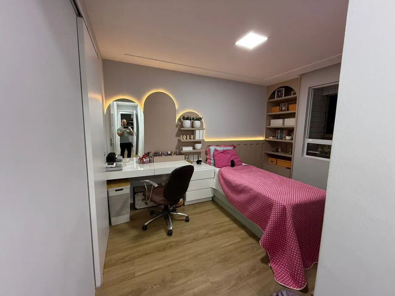 LINDO APARTAMENTO ALTO PADRÃO EM TIROL - Foto 11