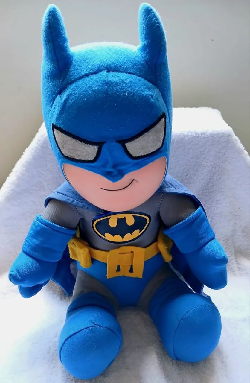Boneco Batman Pelúcia e Vinil Multibrink  - Foto 5