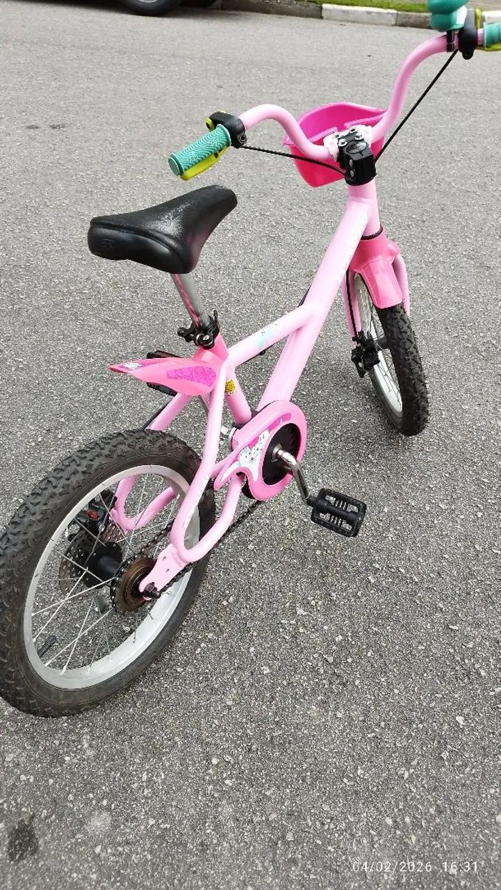 Bicicleta aro 16 impecável + capacete ? - Foto 2