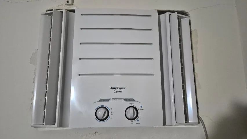 Ar condicionado de Janela Springer - 7.500BTU.