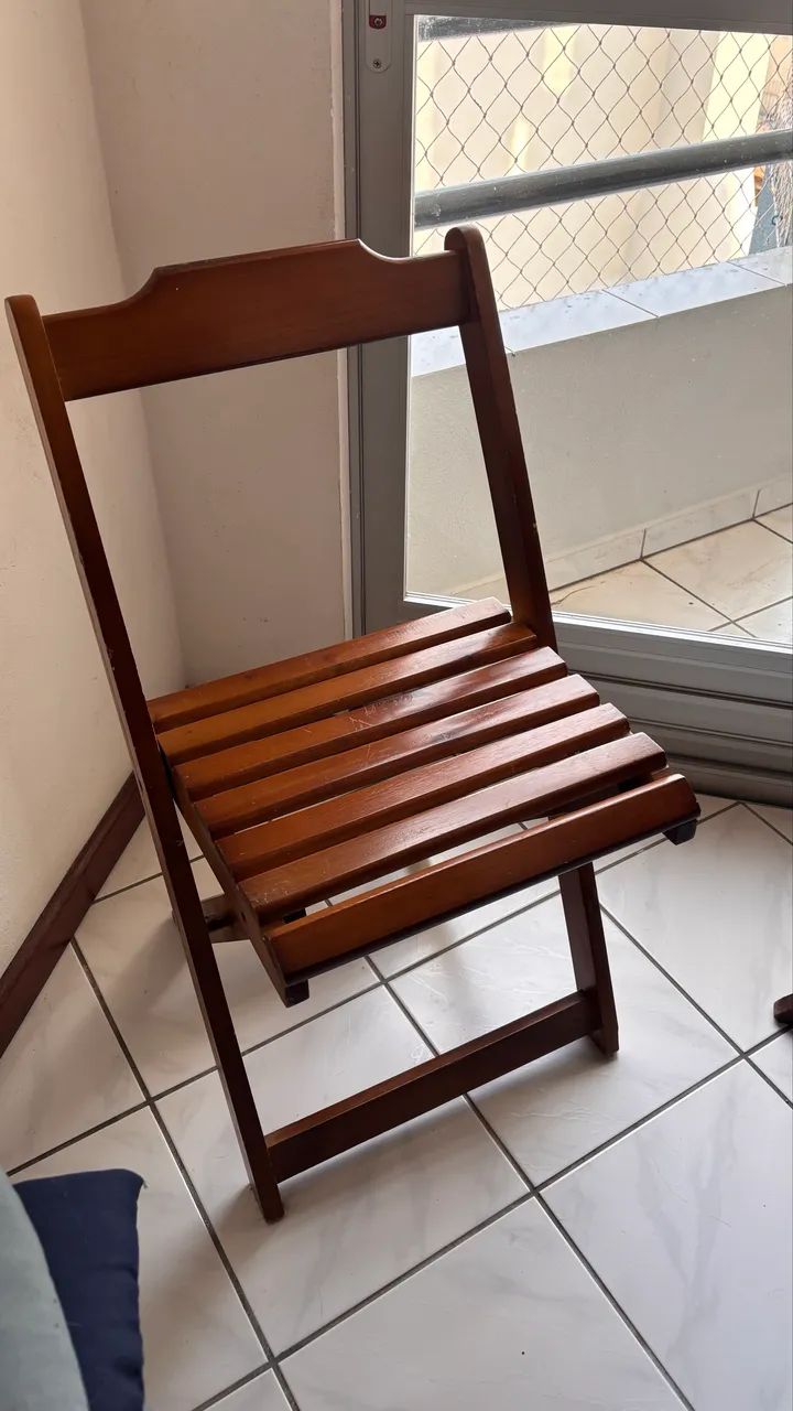 Cadeiras dobráveis de madeira - Foto 2