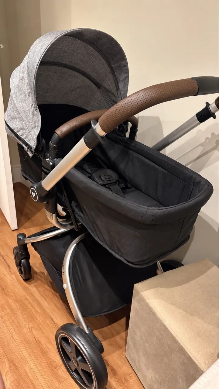 Carrinho de bebê com bebê conforto e base para carro  - Foto 2