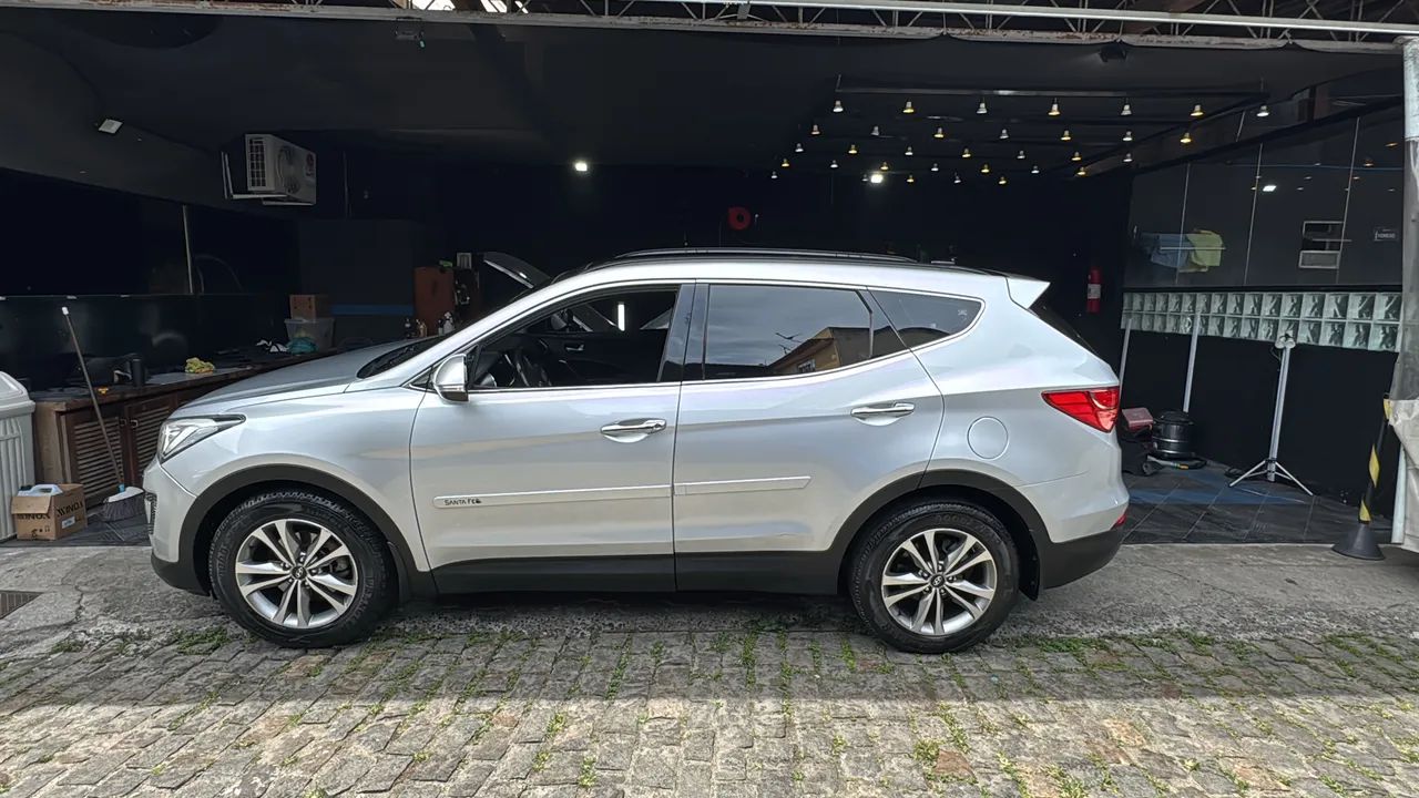 Hyundai Santa Santa Fe/GLS 3.3 V6 4X4 Tiptronic 2015
