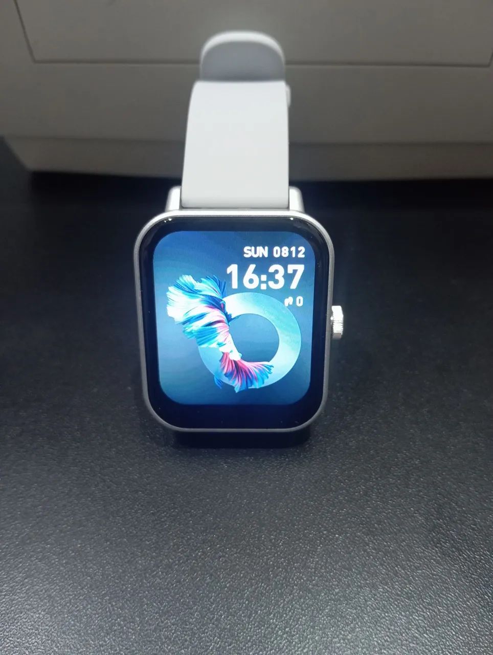 Smartwatch P81 (NOVO) Faz e recebe  ligaçõe, atividade física, medidor de batimento e etc - Foto 3