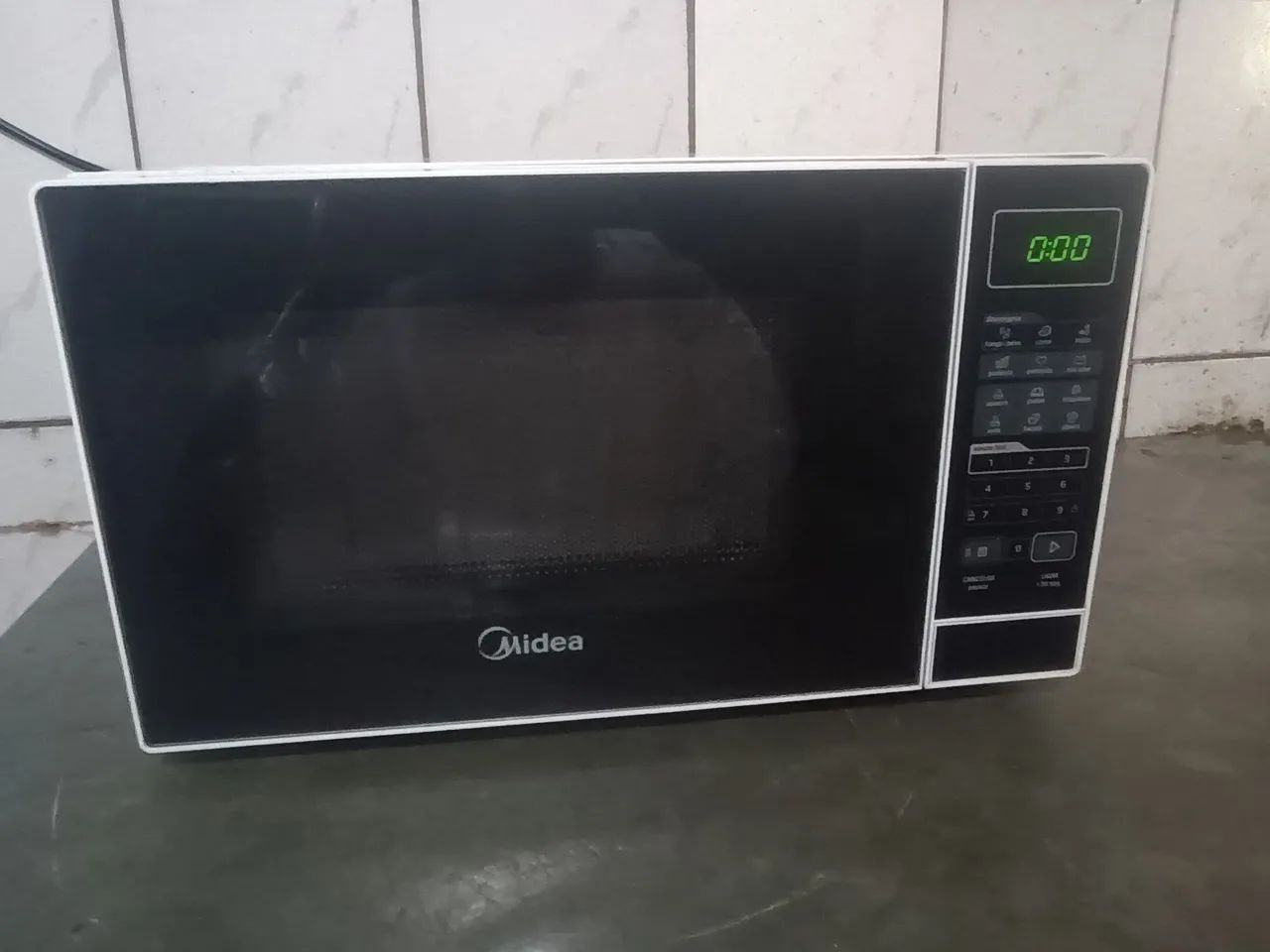 Microondas Midea 20 litros 