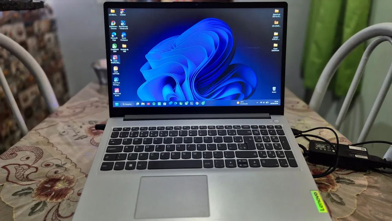 Notebook Lenovo IdeaPad 1 15IAU7 