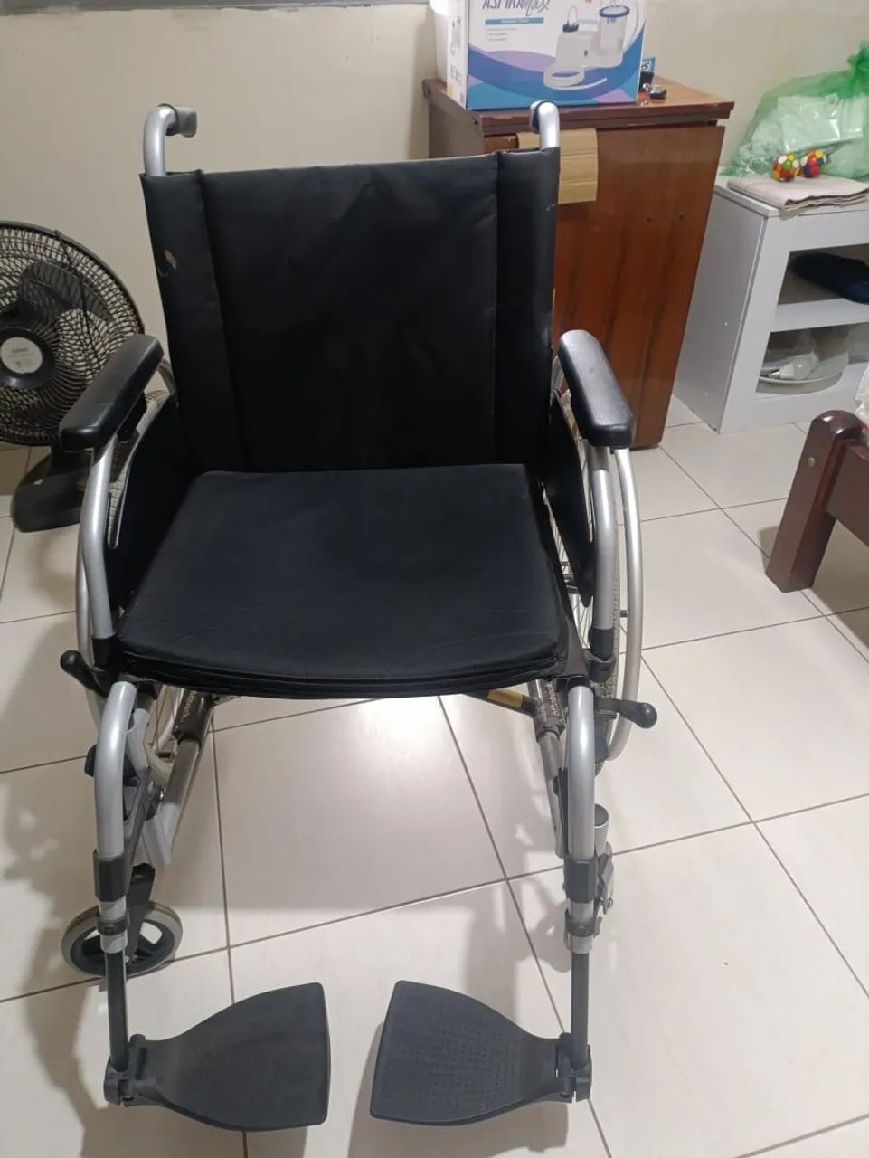 Cadeira de rodas - Foto 2