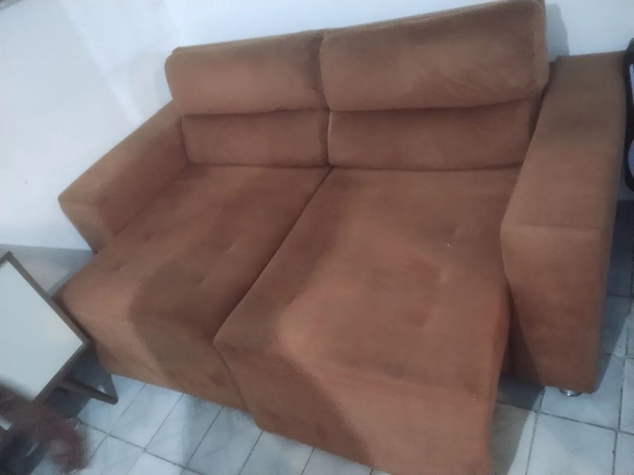Sofá retrátil - semi-novo com 3 acentos  - Foto 5
