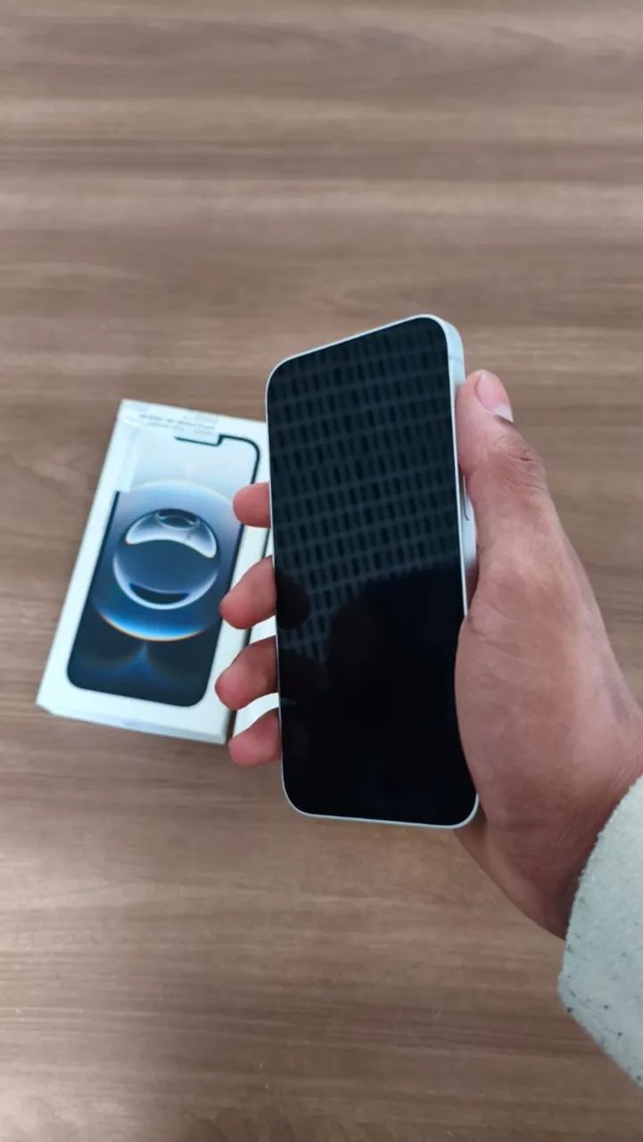 IPHONE 16e  - Foto 2