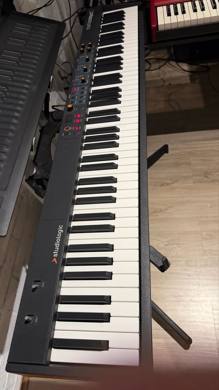 Teclado studiologic Numa Compact 2 - Instrumentos musicais