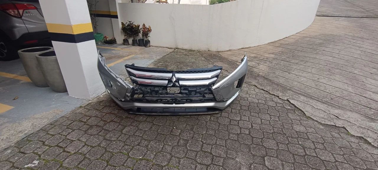 Parachoque frontal Mitsubishi eclipse 
