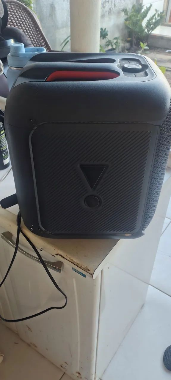 Caixa jbl original muito nova aem marca de iso - Foto 4