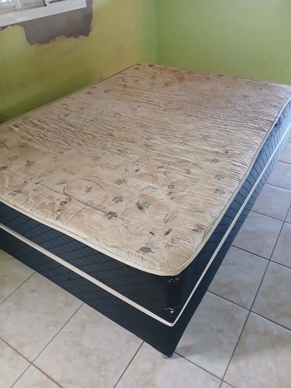 Cama de casal e ventilador de coluna  - Foto 3