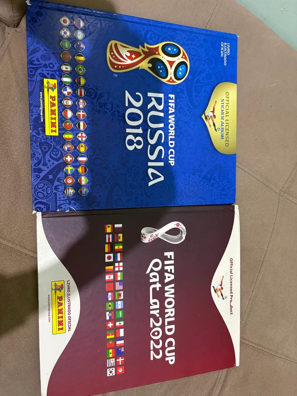 Álbuns completos copas 2018 e 2022 - Foto 3