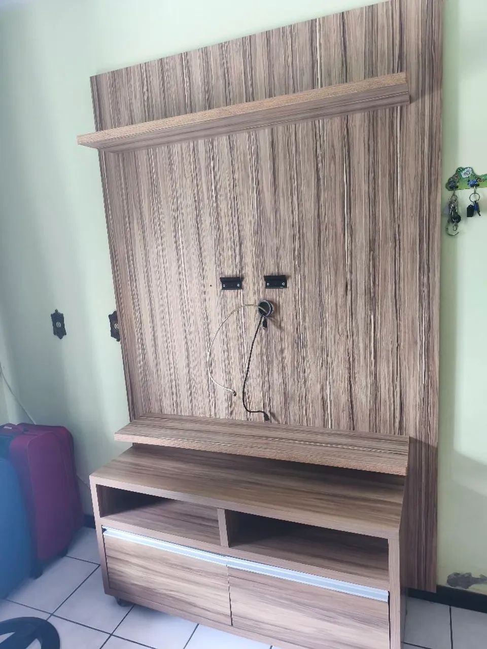 Vendo rack com painel 