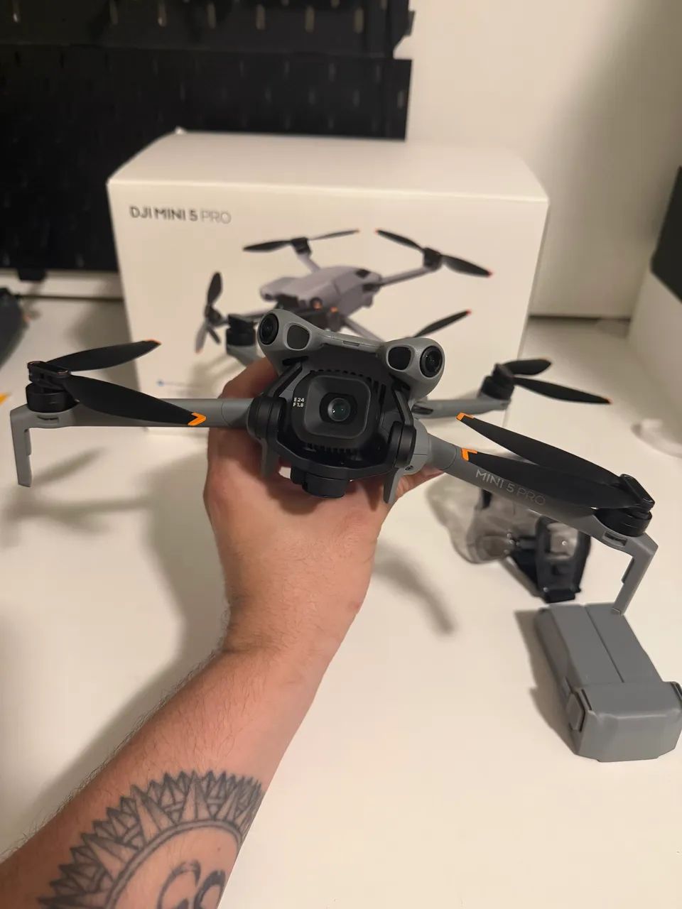 Dji Mini 5 pro só aeronave + bateria  - Foto 3