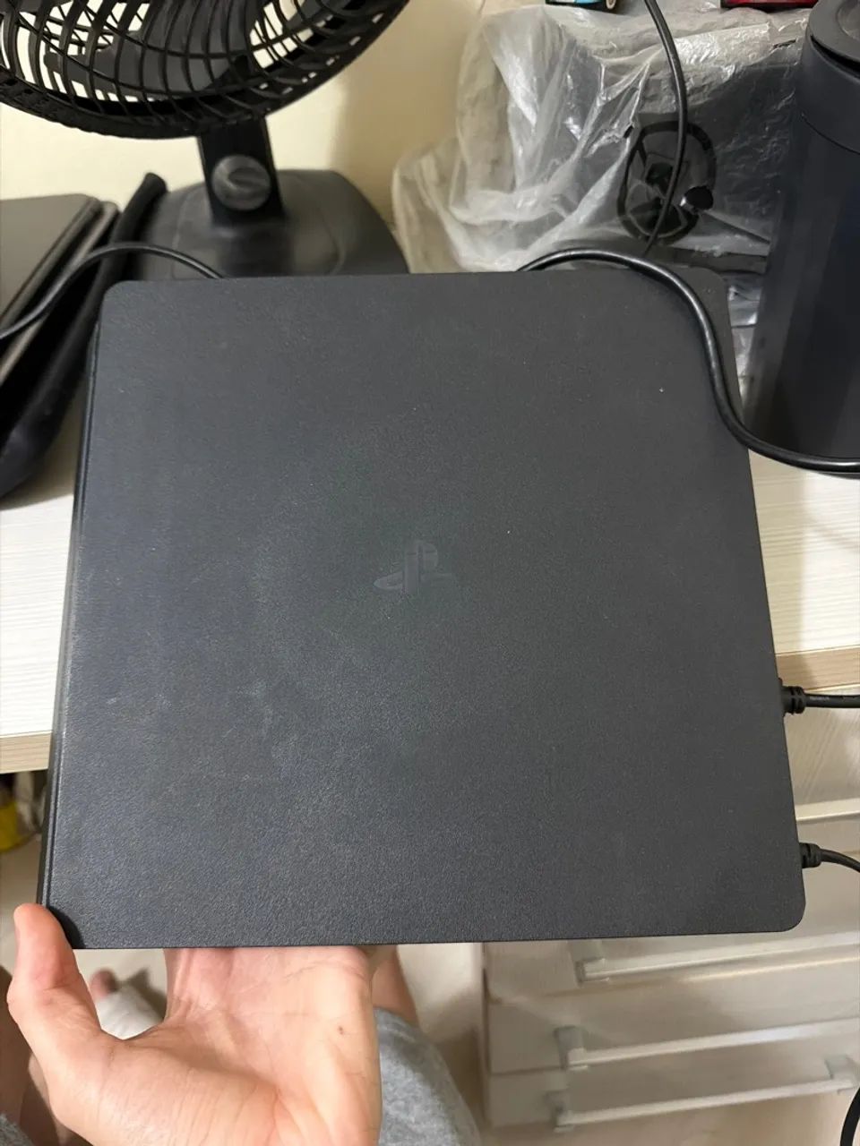 PS4 slim 1tb