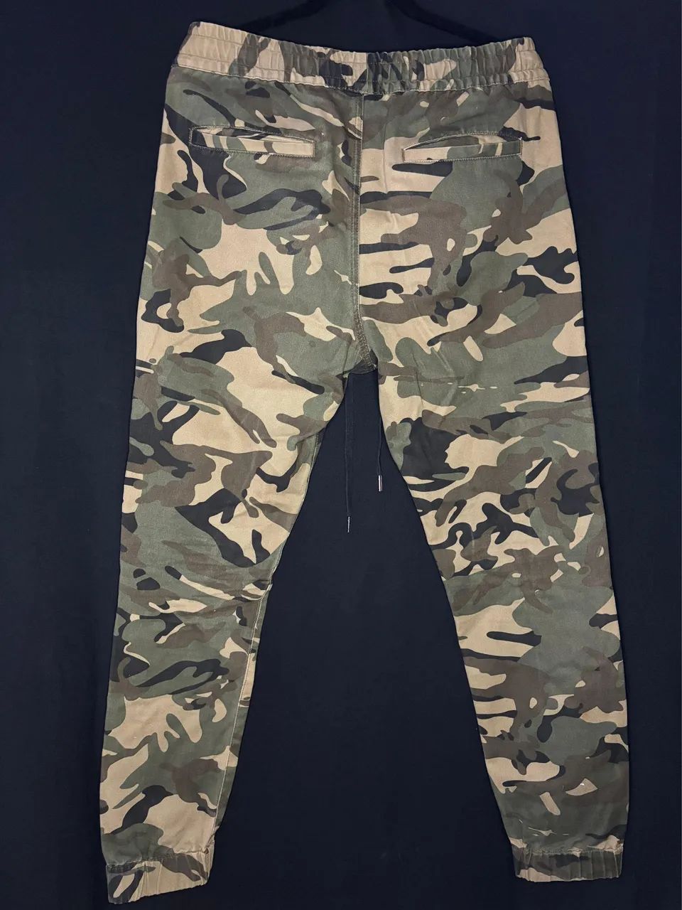 Calça jogger militar Forever 21 - Foto 4
