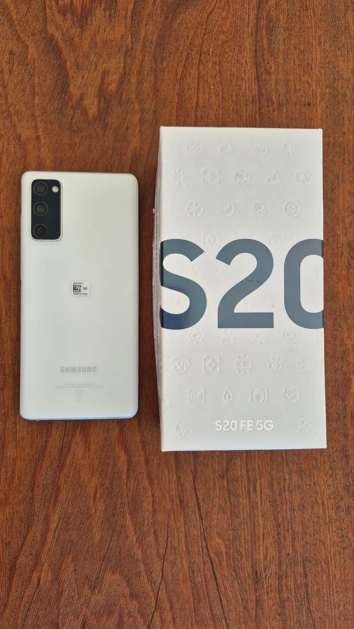 Celular Samsung S20FE 128GB Perfeito estado. - Foto 2