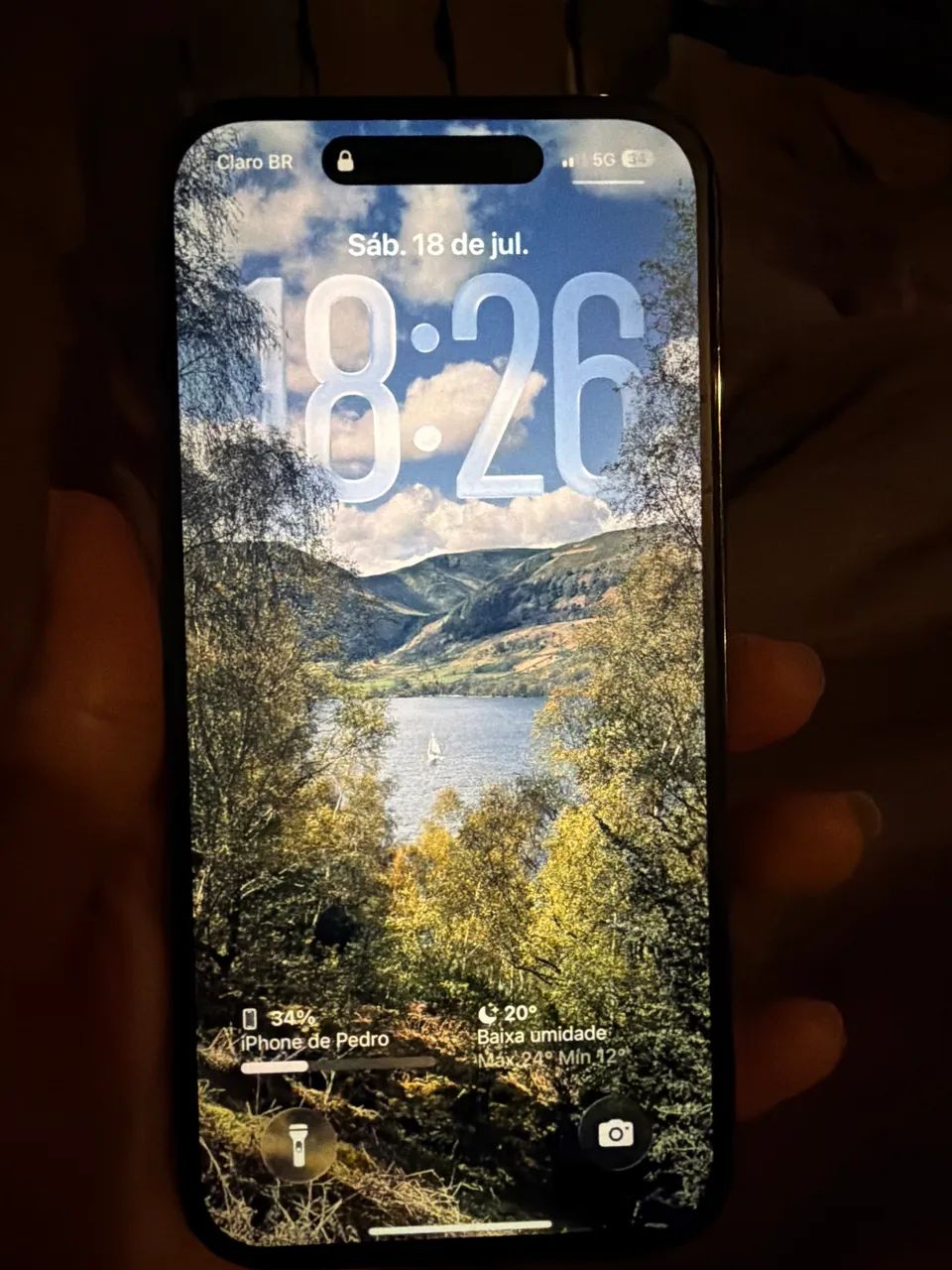 iPhone 14 Pro roxo