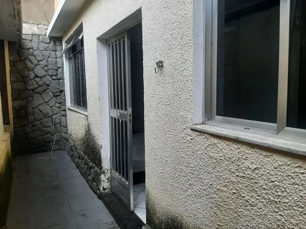 Duplex c/ 2 quartos (1 suíte) em bairro residencial! - Foto 4