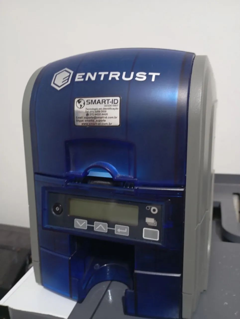 impressora de crachá entrust - Foto 2