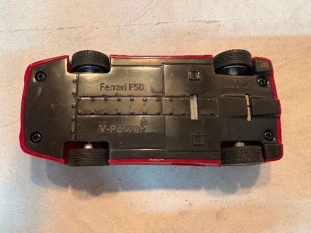 Lote com 2 Ferraris Shell V-Power -  no estado   - leia - Foto 3