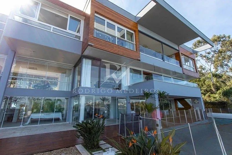 Casa 6 Suítes - Cacupé, Florianópolis/SC