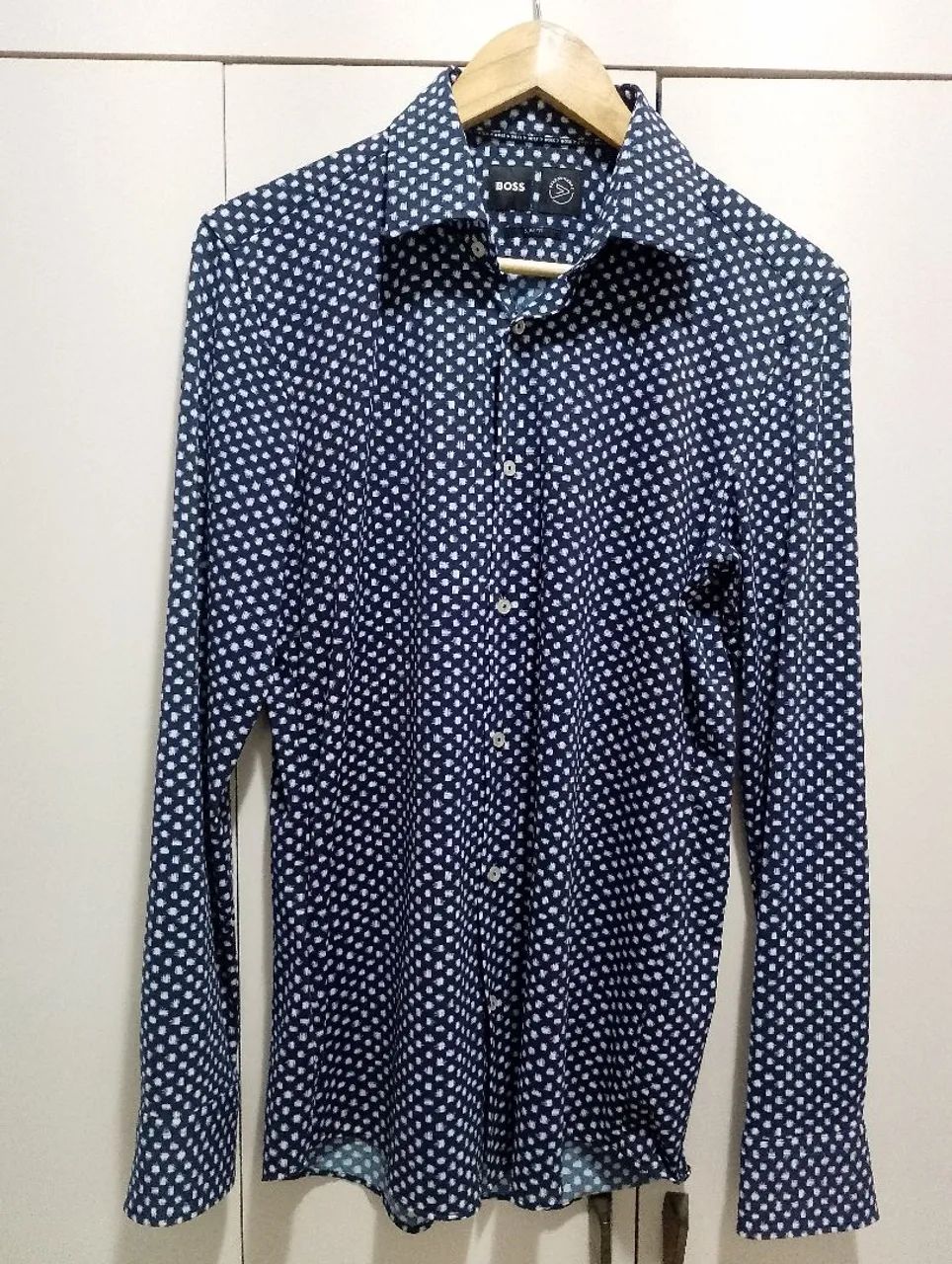 Camisa Hugo Boss slim fit 38  - Foto 2