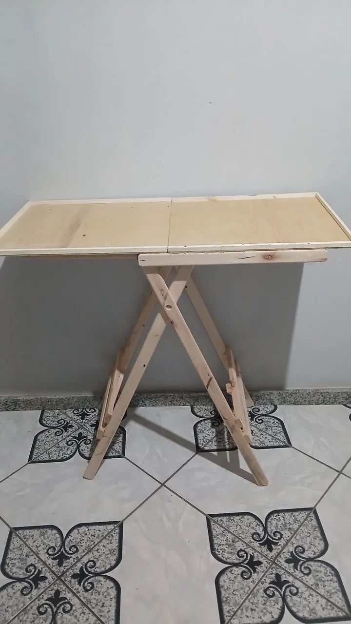 Mesa dobrável para feirantes e expositores multiuso 