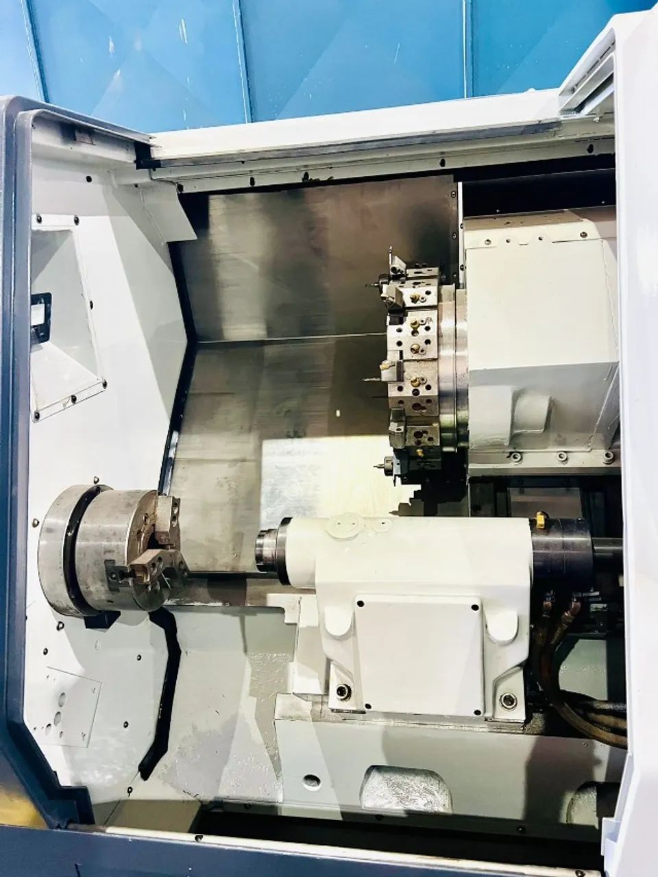 TORNO CNC DOOSAN PUMA  - Foto 2