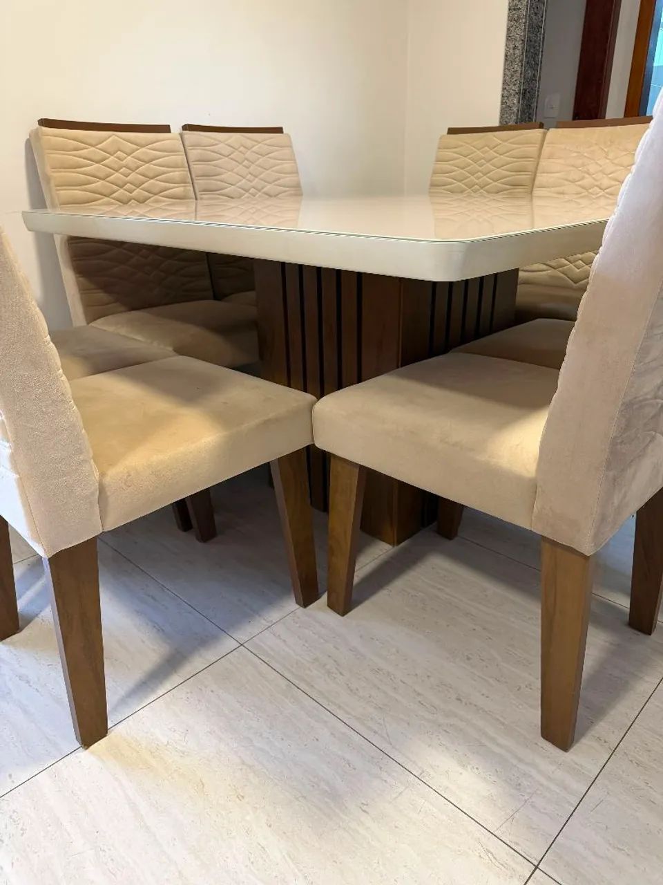 Mesa de jantar 8 com cadeiras - Foto 4