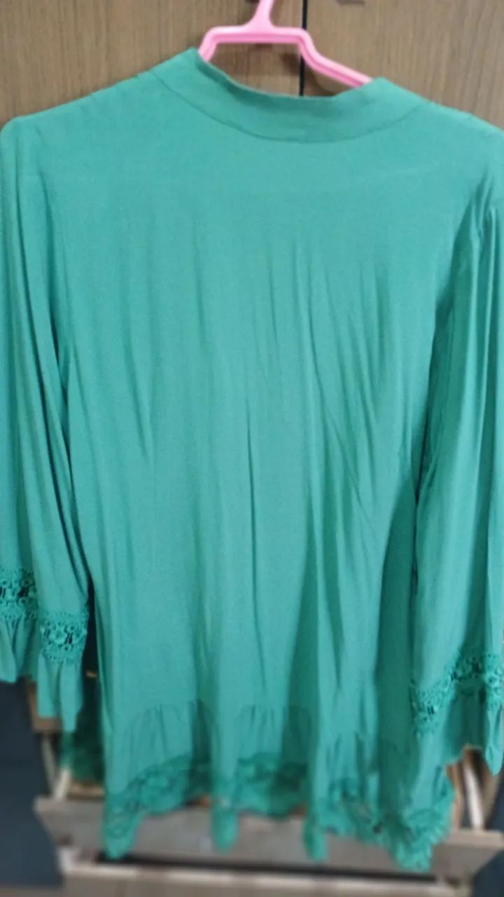 Blusa de tecido com renda - Foto 5
