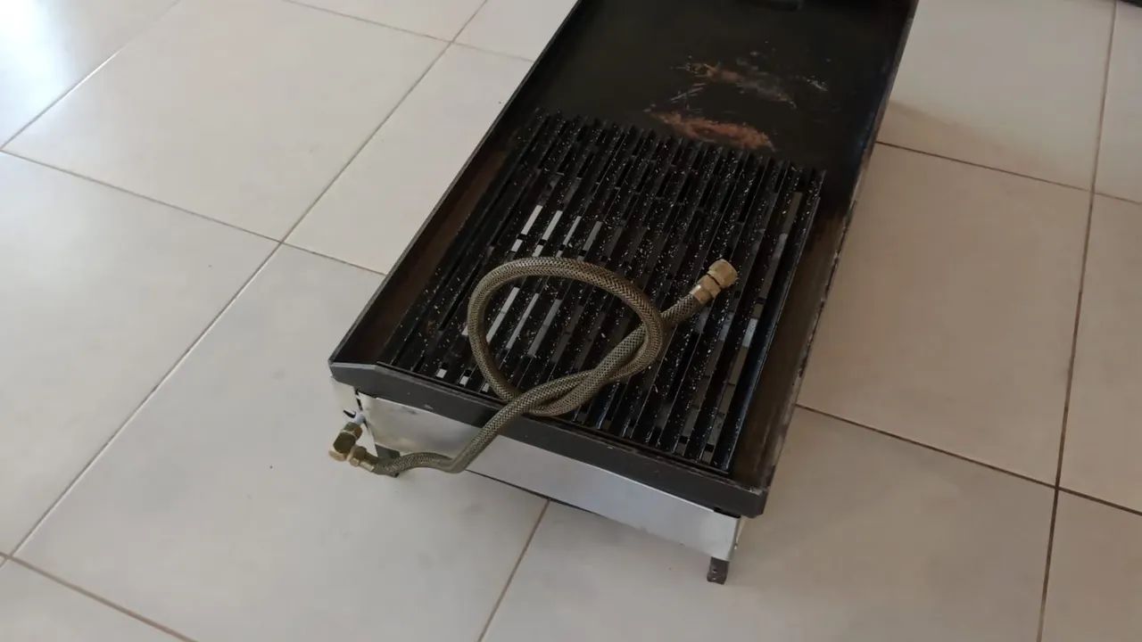 Vendo Chapa - Char Broiler Progás - 5 bocas  - Foto 3