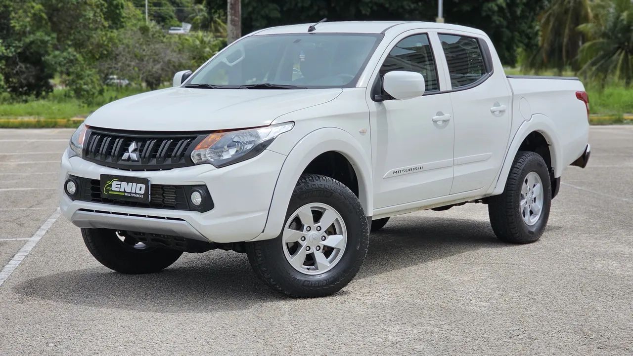Mitsubishi L200 2023