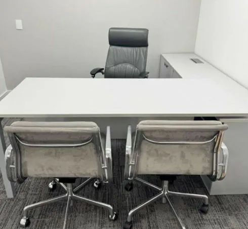 Mesa em L para escritório 