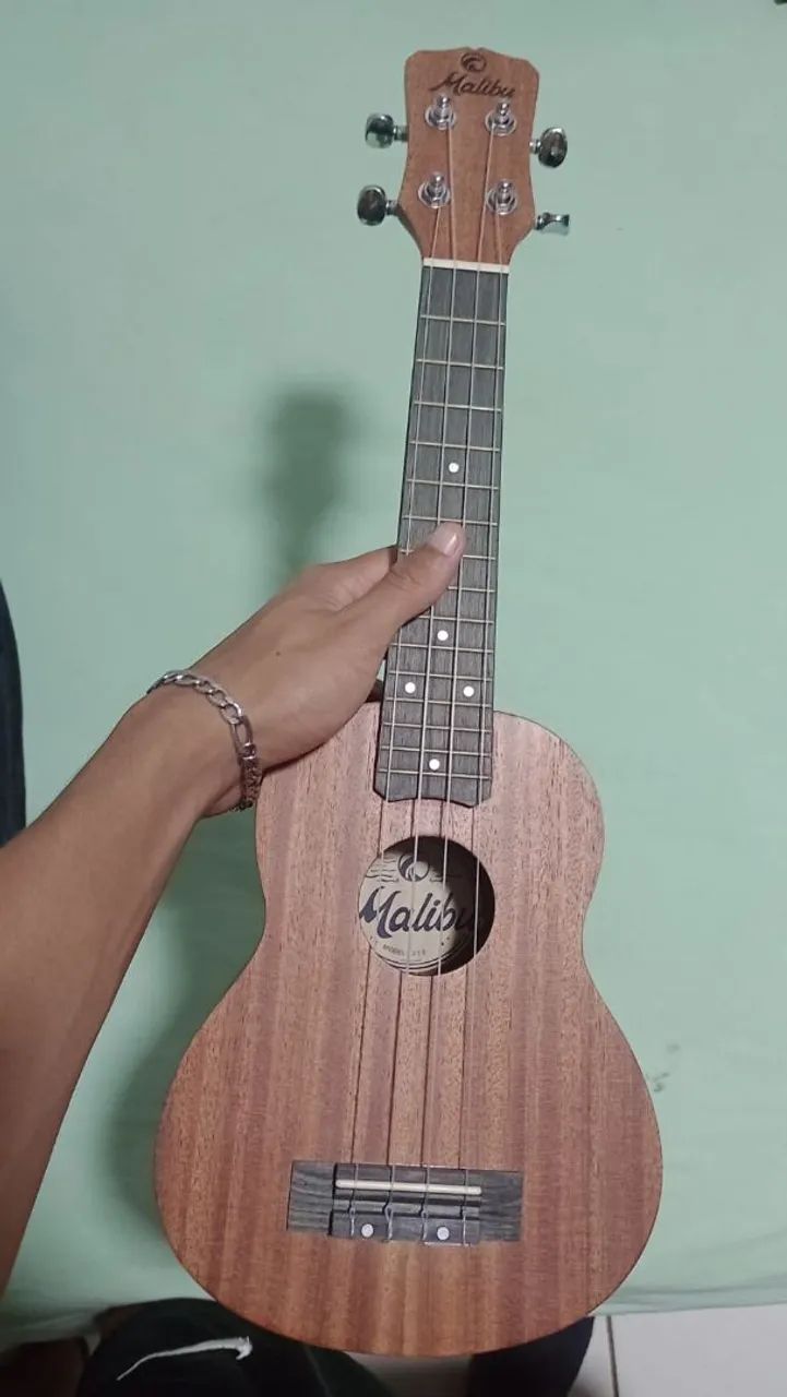 Ukulele (Mallibu)