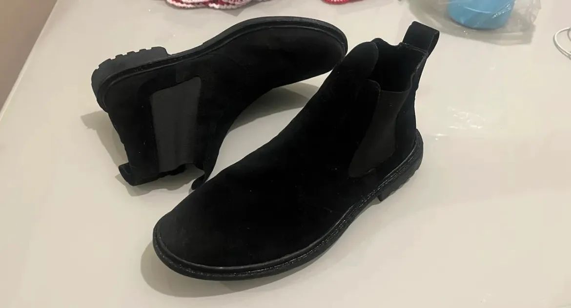 BOTA  - Foto 2