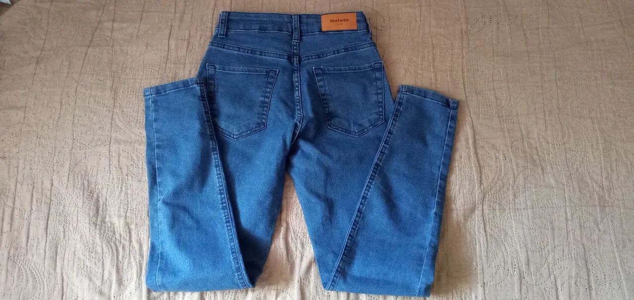 CALÇA JEANS NOVA COM LYCRA, NUMERO:36 MARCA: MALWEE  - Foto 4