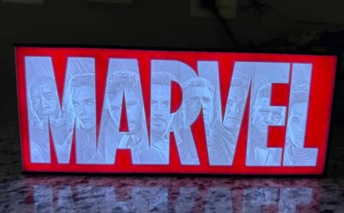 Lightbox Marvel
