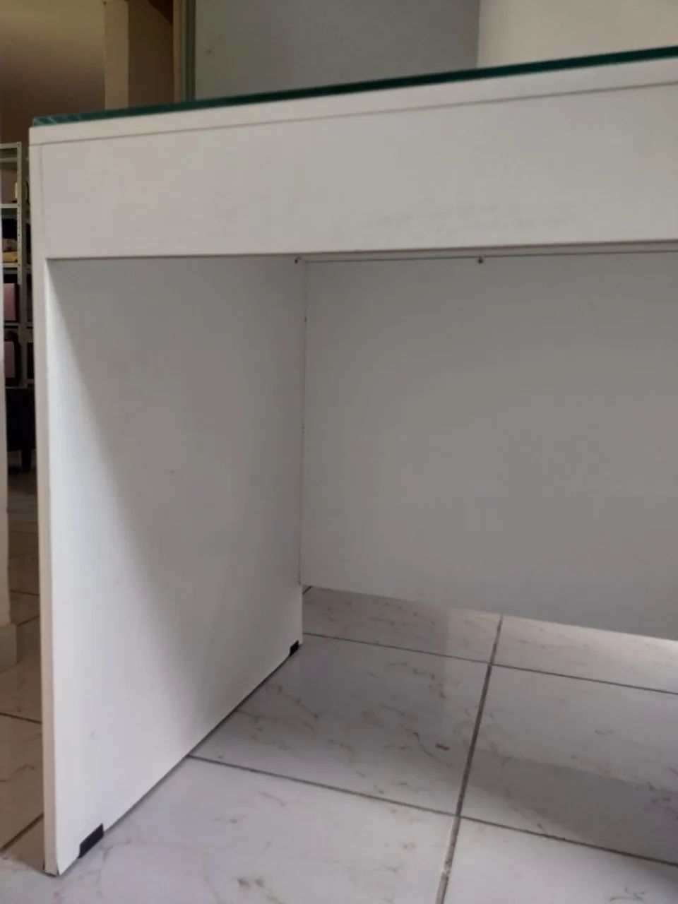 Escrivaninha MDF + Tampo de Vidro (Usada) - Foto 3