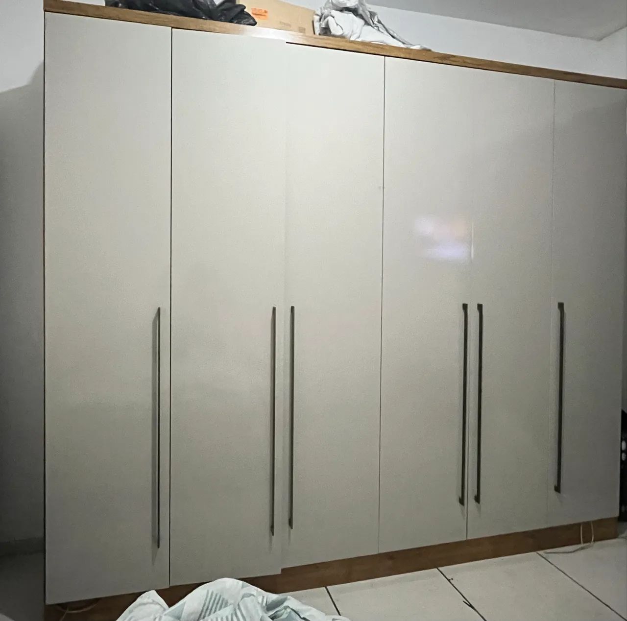 GUARDA ROUPA CASAL GERAN