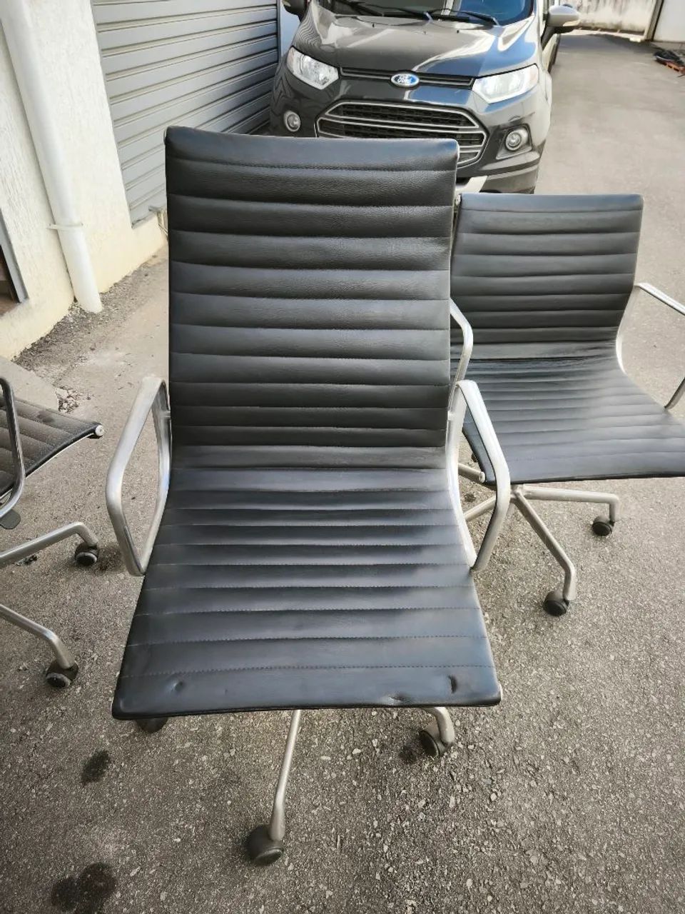Cadeira Eames executiva alta - Foto 3