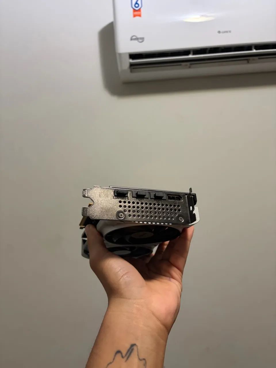 RTX 5060 8gb MSI - PLACA DE VIDEO - Foto 5
