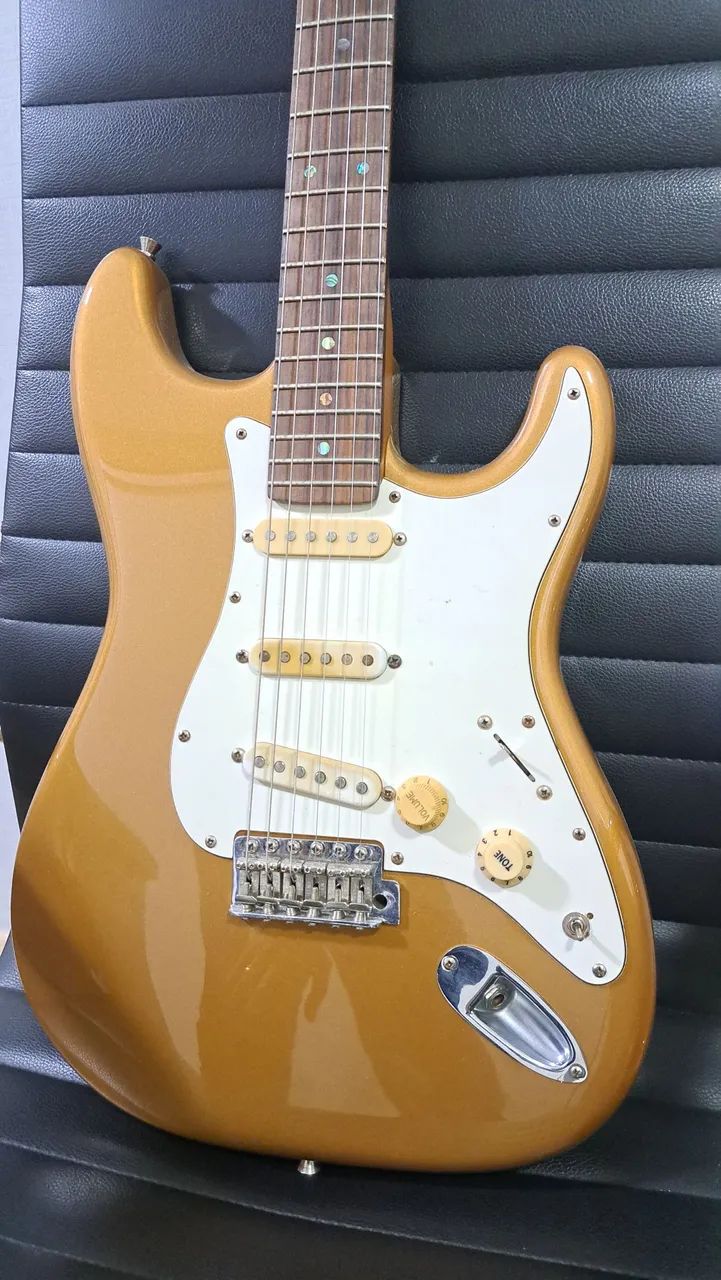 Guitarra Stratocaster Aztec Gold Luthieria - Instrumentos musicais