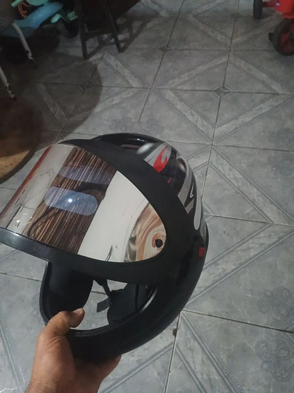 Capacete usado no preço