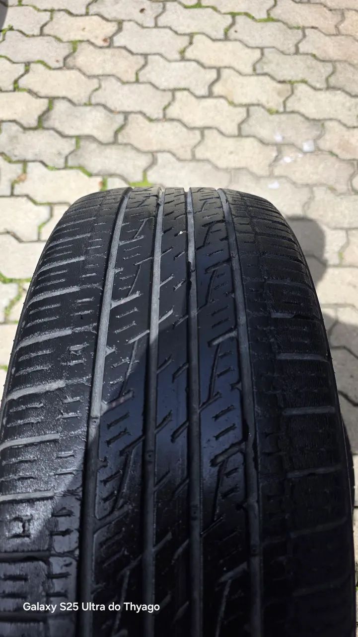 Par de pneus 225/55 18 com 75% de vida  - Foto 2