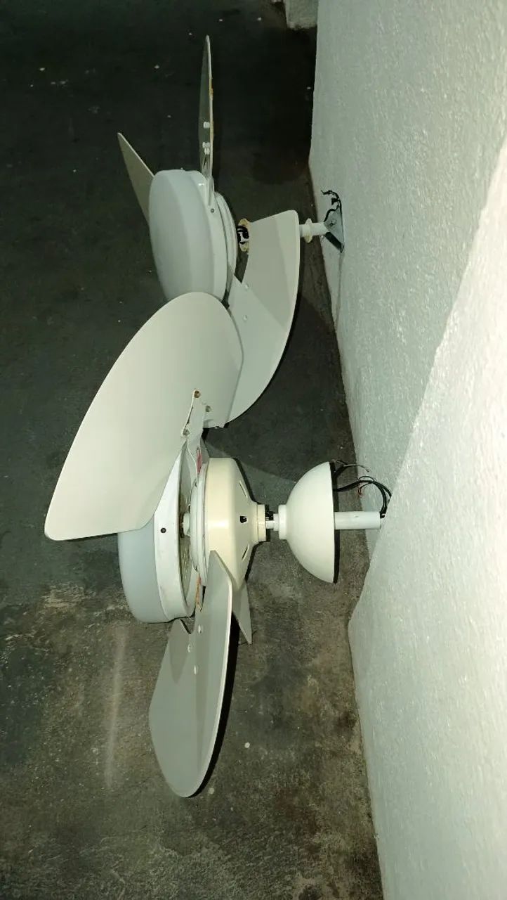 Vendo ventilador de teto com luminária imbutida - Foto 2